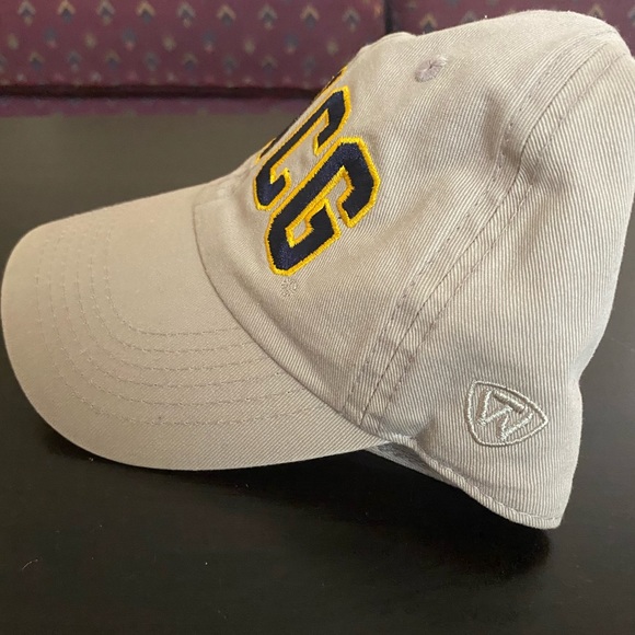 NWOT University of North Carolina Greensboro Top of the World Strapback Hat - Picture 2 of 5